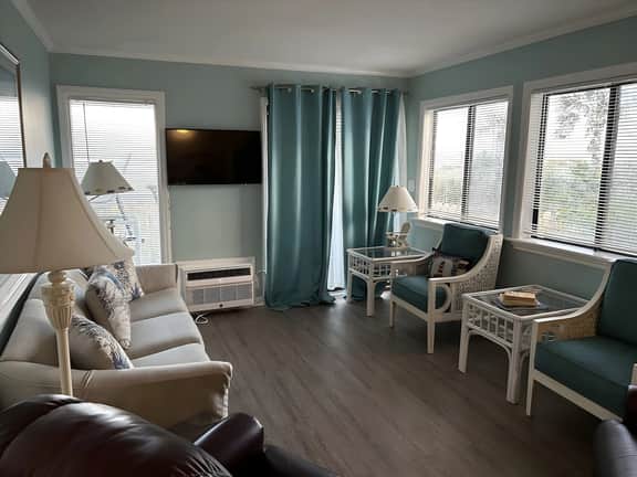 C110 A Shore Thing 2 BR 2 BA Oceanfront Condo