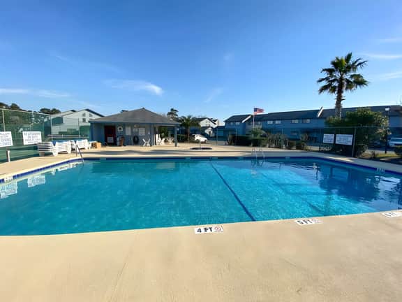 23 A Lil Salty 2 BR 2.5 BA Townhome Little River
